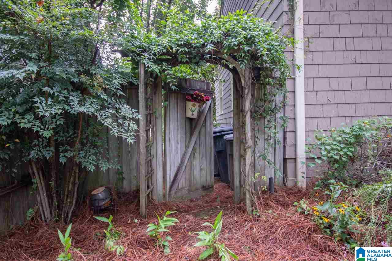 14 Spring Street Birmingham, AL 35213 - Photo 39 of 44
