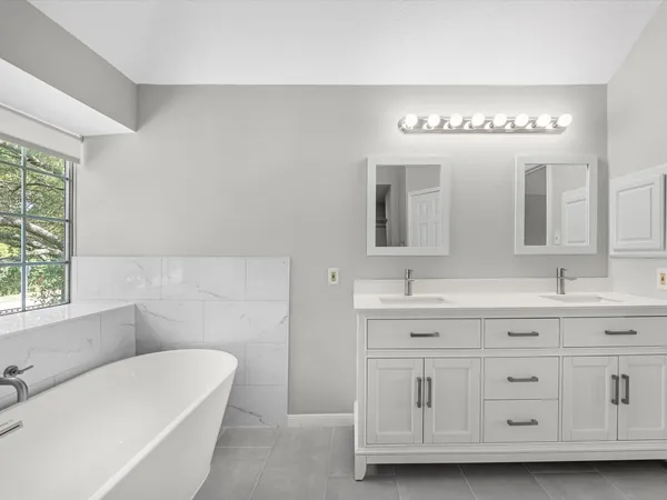 $2,700 | 1227 Lake Estates Court, Sugar Land, TX 77498