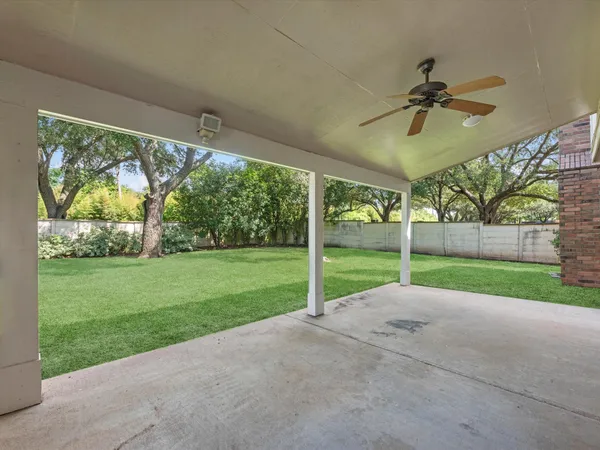 $2,700 | 1227 Lake Estates Court, Sugar Land, TX 77498