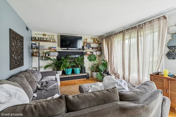 a picture of floor plan