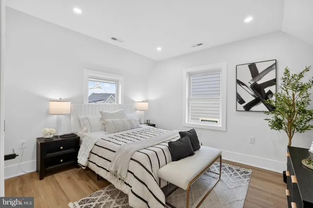 $899,999 | 907 Lawrence Street Northeast, Washington, DC 20017