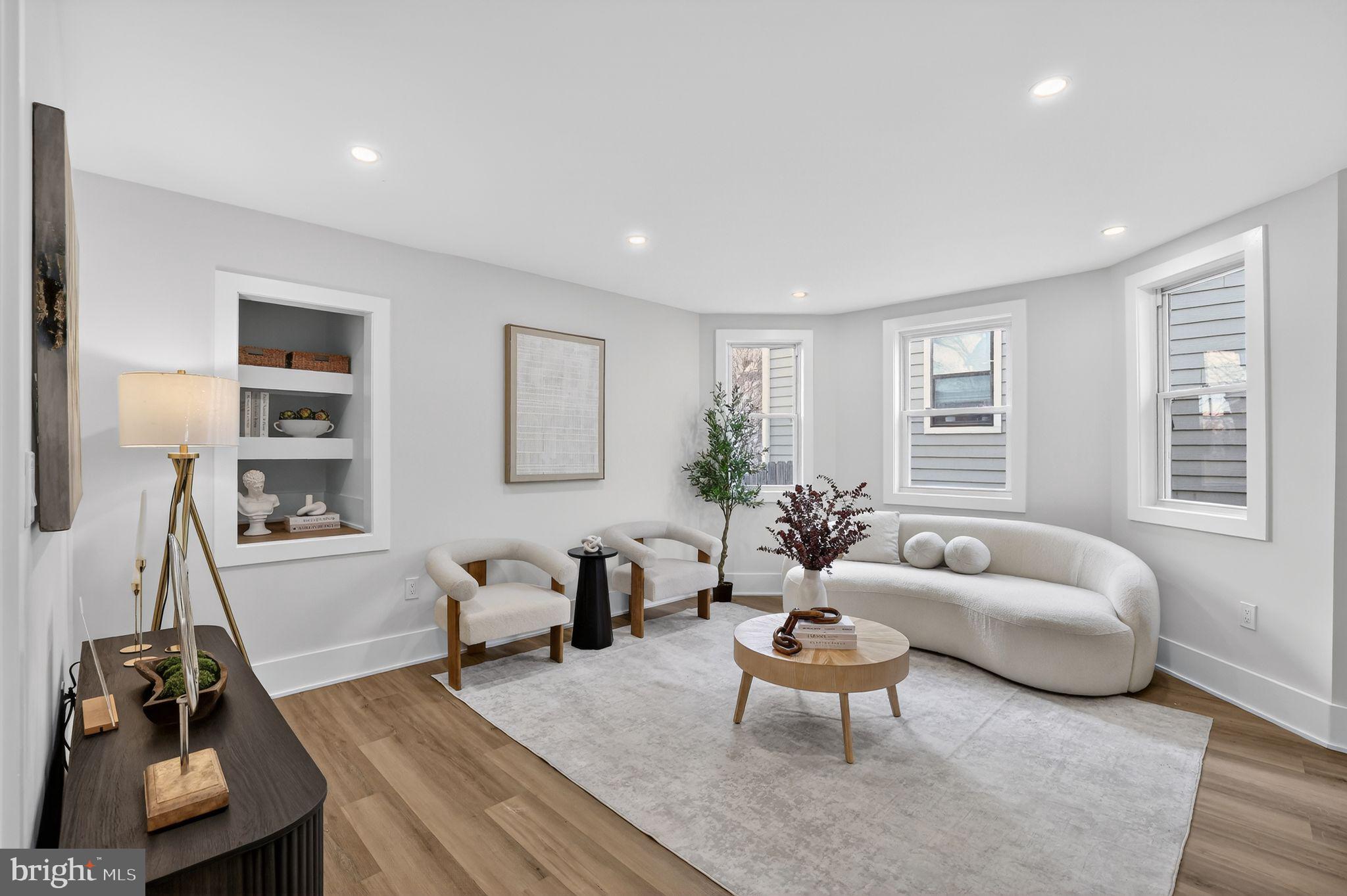 907 Lawrence Street Northeast Washington, DC 20017 - Photo 2 of 29