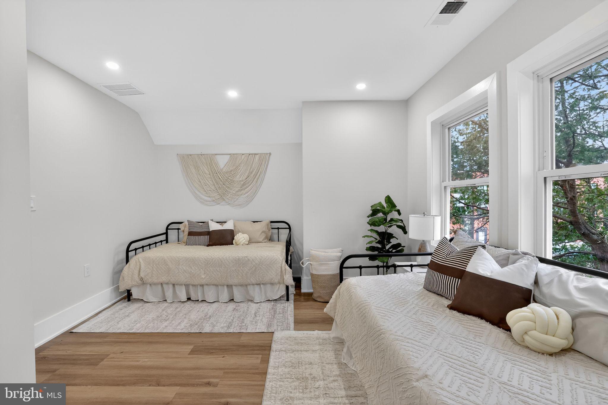 907 Lawrence Street Northeast Washington, DC 20017 - Photo 21 of 29