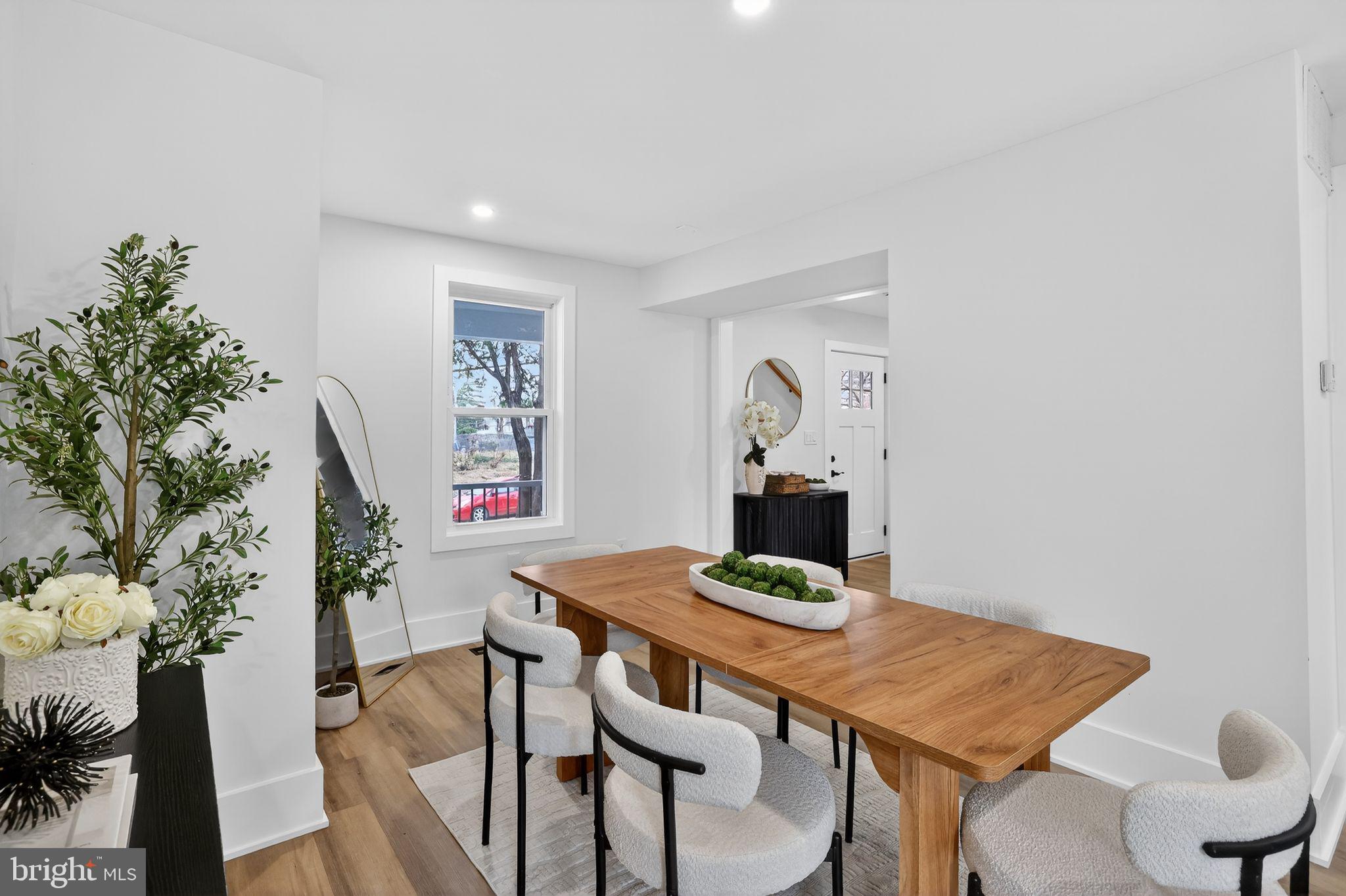 907 Lawrence Street Northeast Washington, DC 20017 - Photo 7 of 29