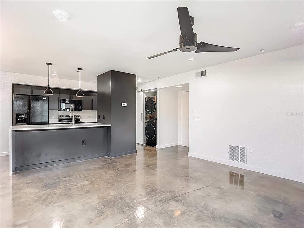 5722 Biscayne Court, Unit 103 New Port Richey, FL 34652 - Photo 15 of 99