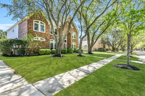 $639,900 | 4142 Pine Blossom Trail, Houston, TX 77059