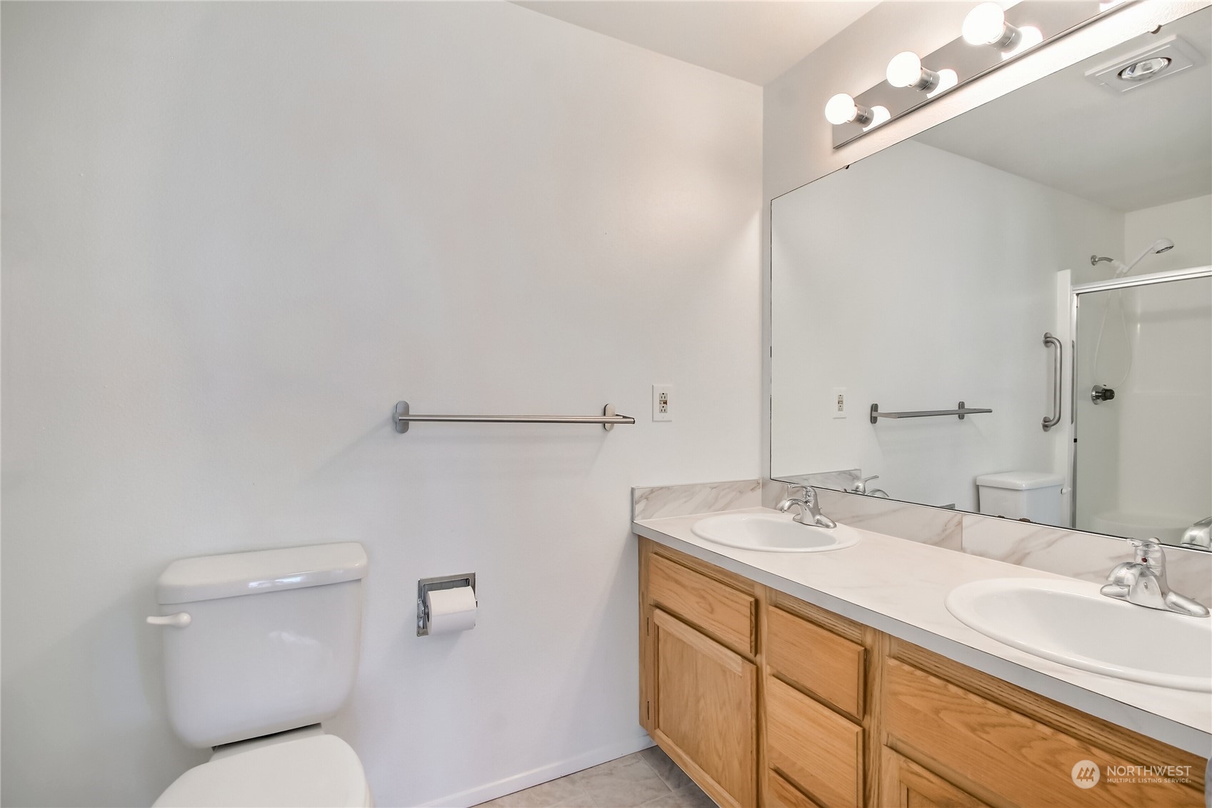 10813 Southeast 172nd Street, Unit 2B Renton, WA 98055 - Photo 16 of 32 Gallery Image 16