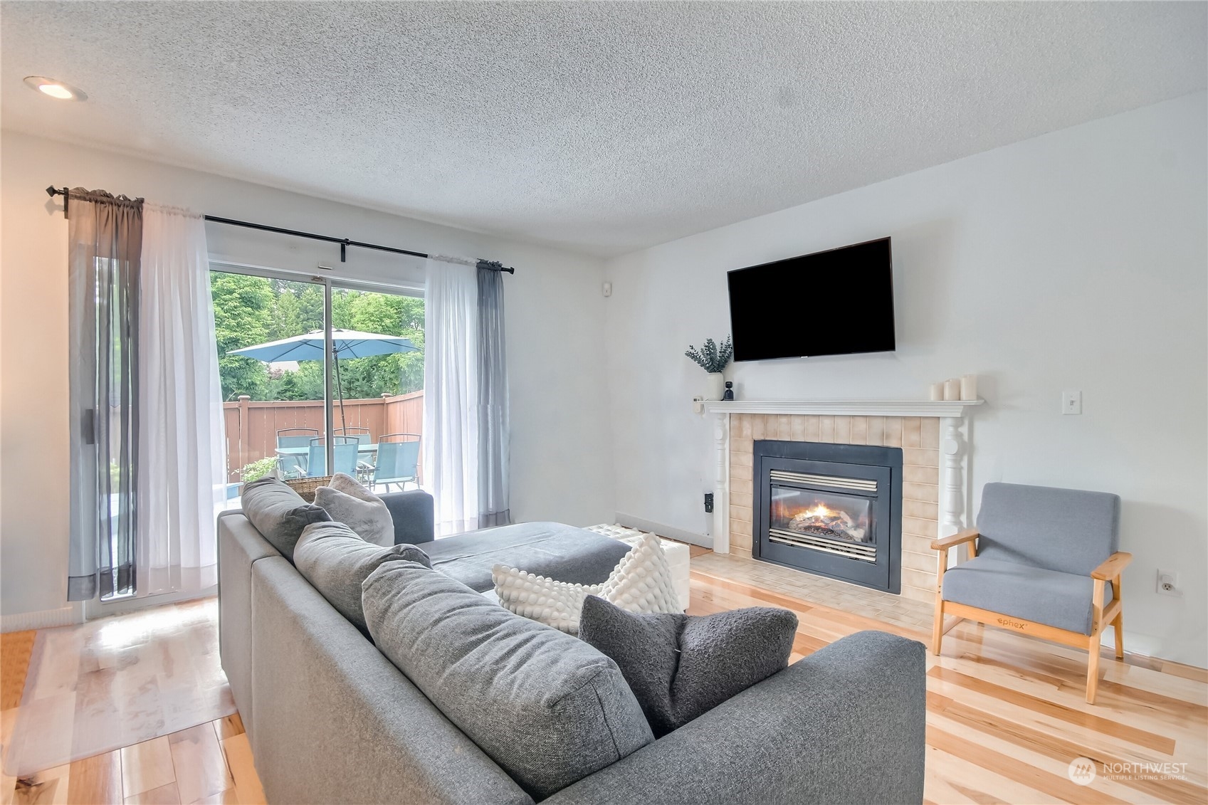 10813 Southeast 172nd Street, Unit 2B Renton, WA 98055 - Photo 7 of 32 Gallery Image 7
