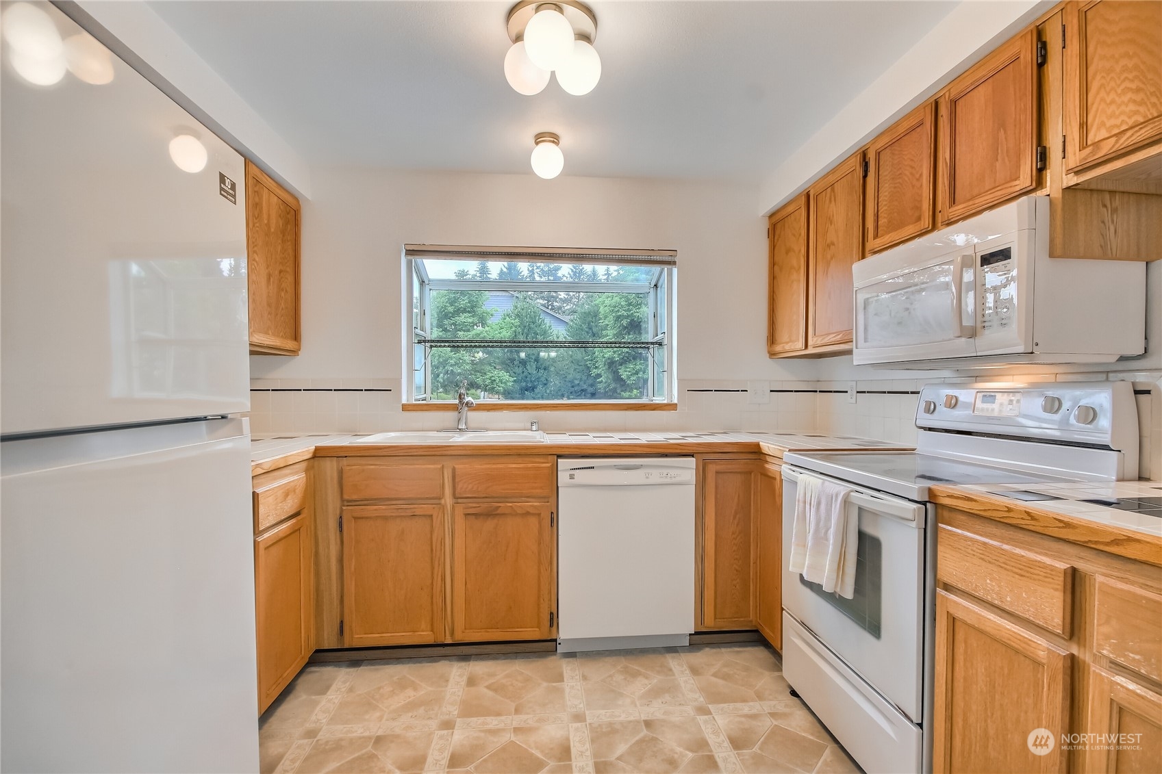 10813 Southeast 172nd Street, Unit 2B Renton, WA 98055 - Photo 9 of 32 Gallery Image 9