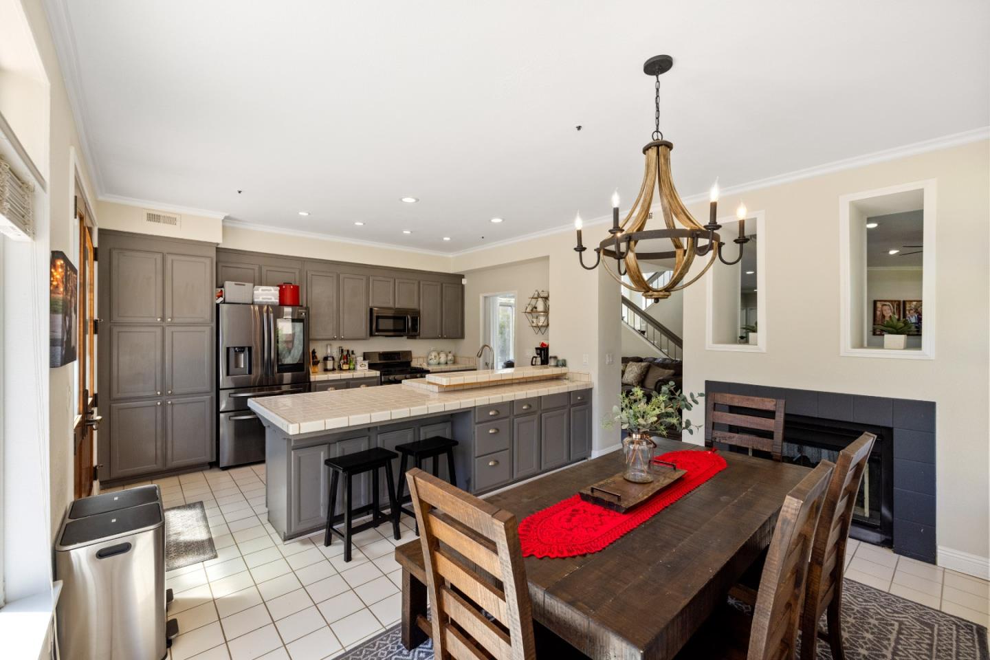 17554 Sugarmill Road Salinas, CA 93908 - Photo 12 of 47