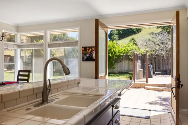 $998,000 | 17554 Sugarmill Road, Salinas, CA 93908