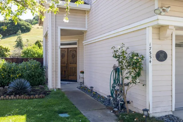 $998,000 | 17554 Sugarmill Road, Salinas, CA 93908