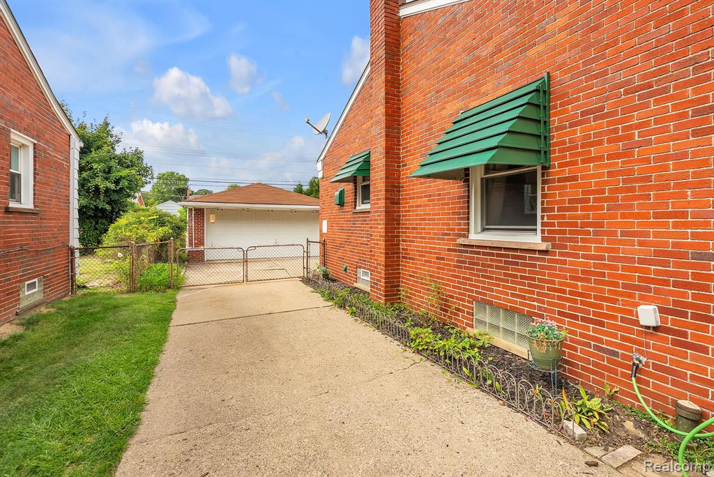 1430 Southfield Road Dearborn, MI 48124 - Photo 23 of 30
