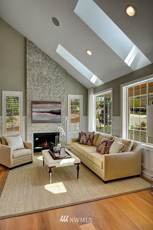 10010 Northeast 162nd Street Bothell, WA 98011 - Photo 4 of 21 Gallery Image 4
