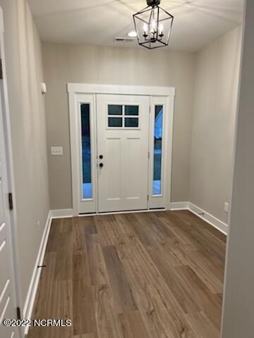 5800 Jolly Roger Road New Bern, NC 28560 - Photo 3 of 12 FOYER