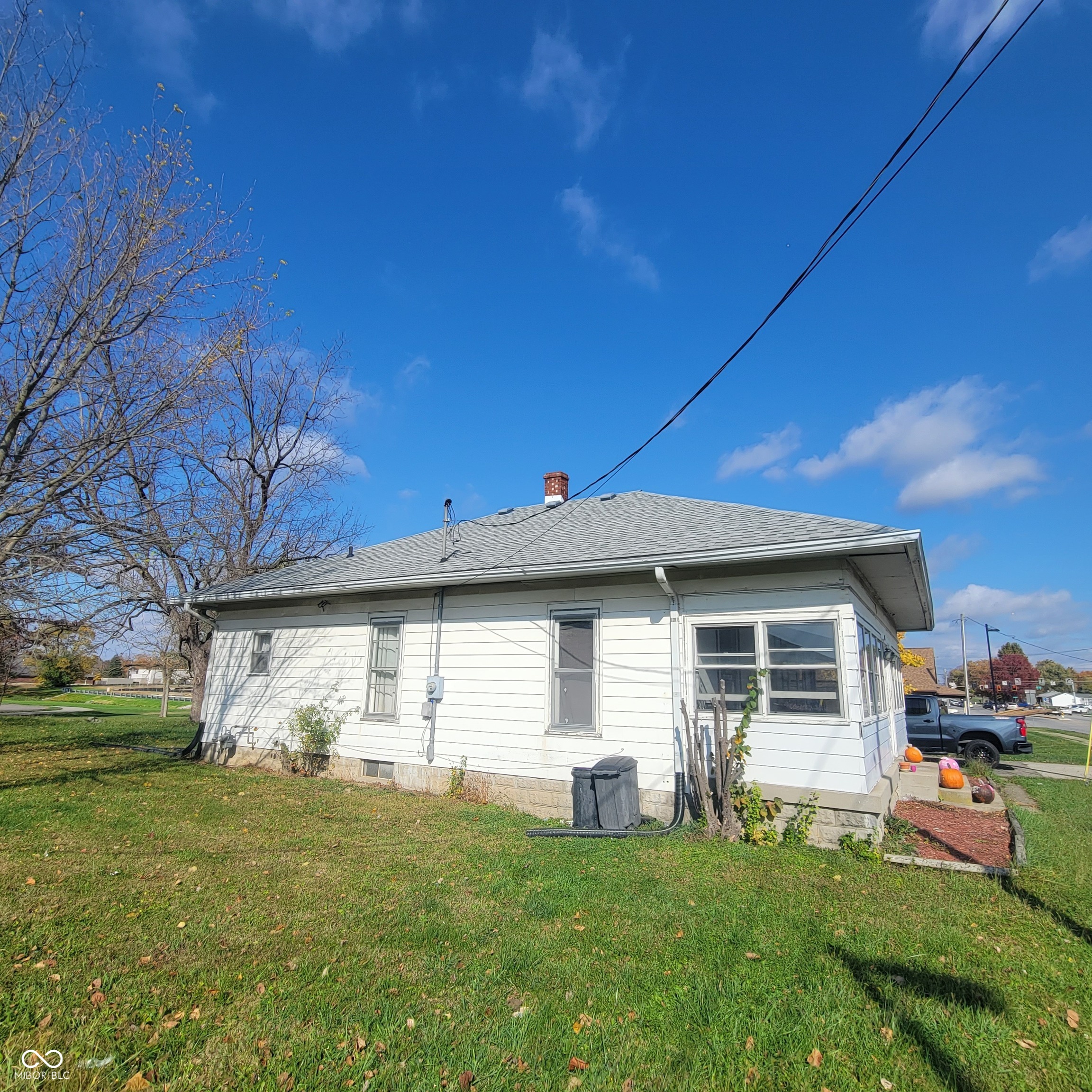 116 South Avon Avenue Avon, IN 46123 - Photo 2 of 3 Gallery Image 2