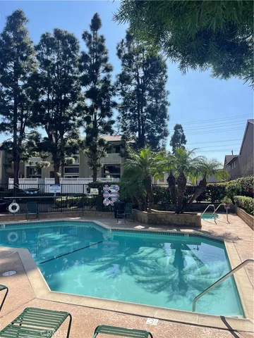 $4,200 | 380 West Wilson Street, Unit E106, Costa Mesa, CA 92626