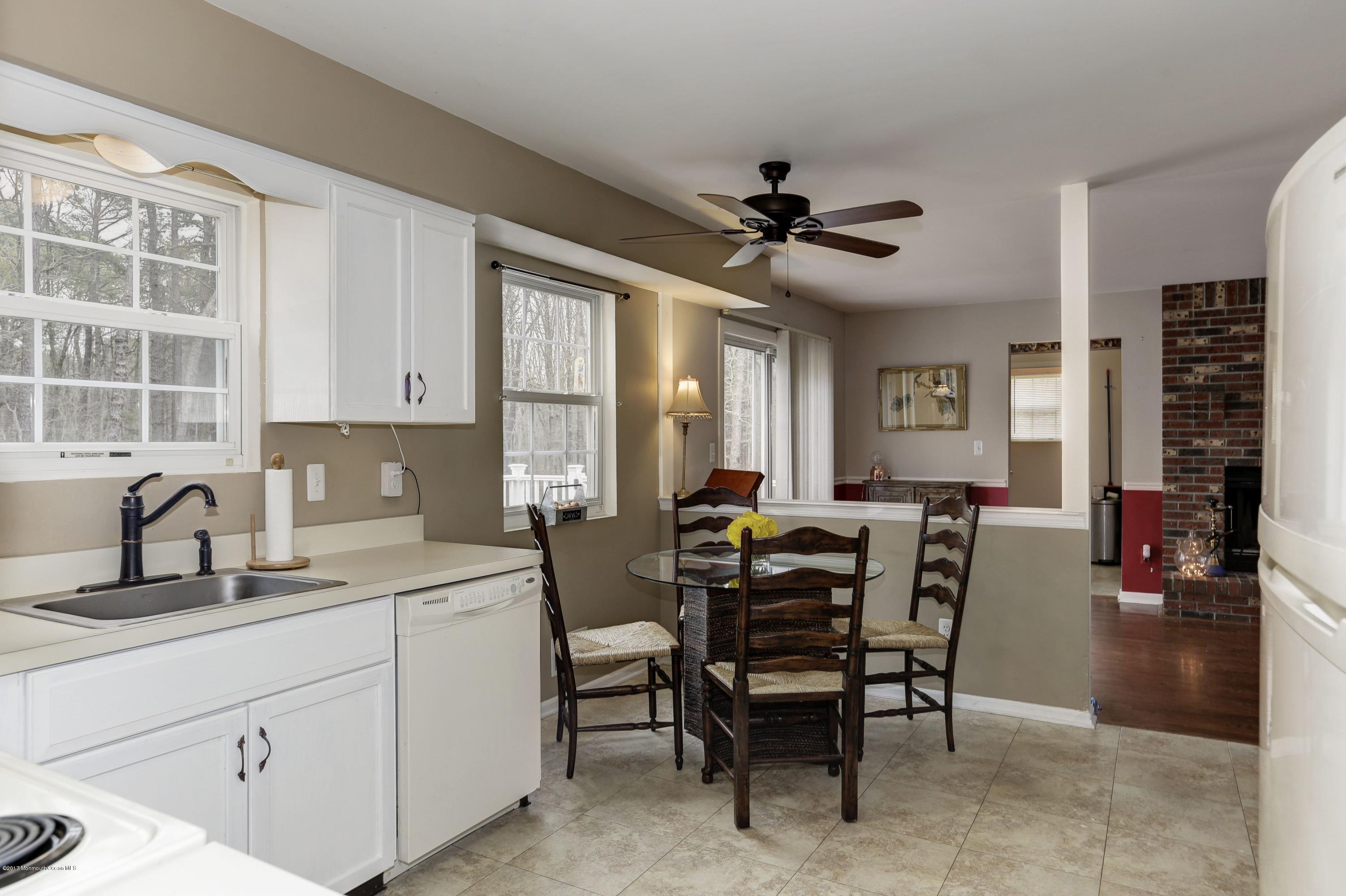 521 Indiero Road Jackson, NJ 08527 - Photo 13 of 25 026_521_Indiero_Road_195028_238838