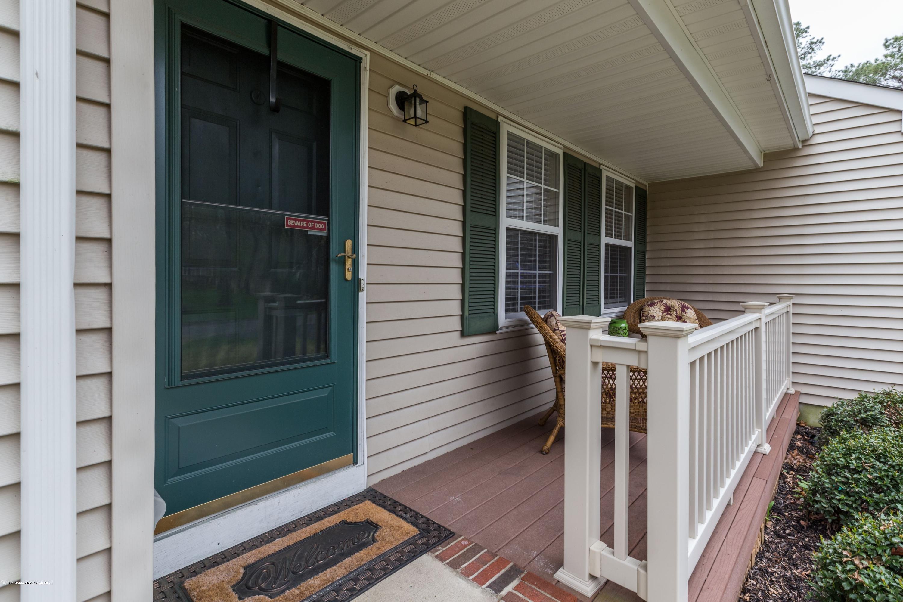 521 Indiero Road Jackson, NJ 08527 - Photo 6 of 25 011_521_Indiero_Road_195028_238838