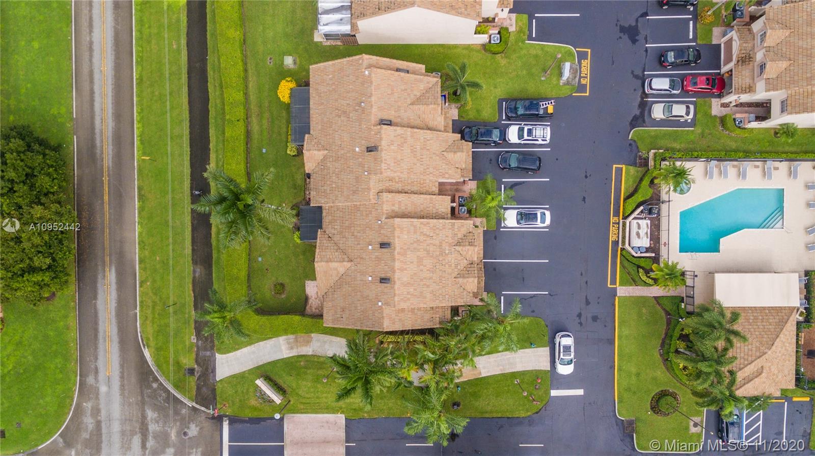9538 Boca River Circle, Unit 4 Boca Raton, FL 33434 - Photo 4 of 26 Gallery Image 4