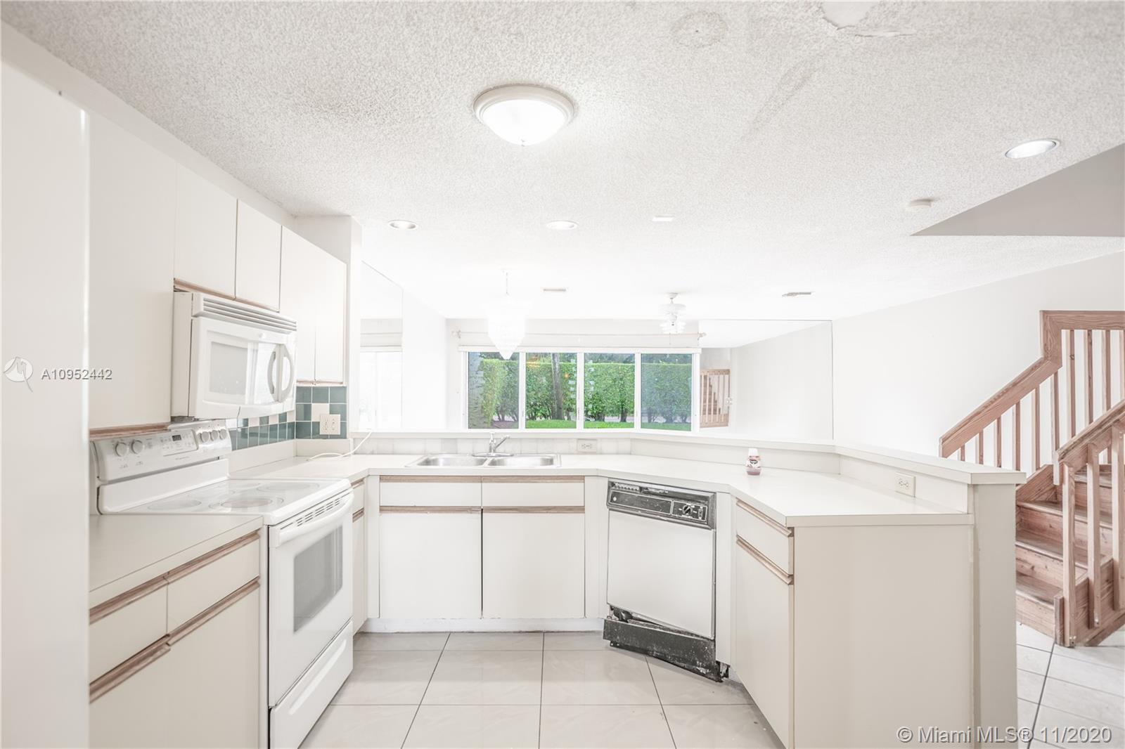 9538 Boca River Circle, Unit 4 Boca Raton, FL 33434 - Photo 8 of 26 Gallery Image 8