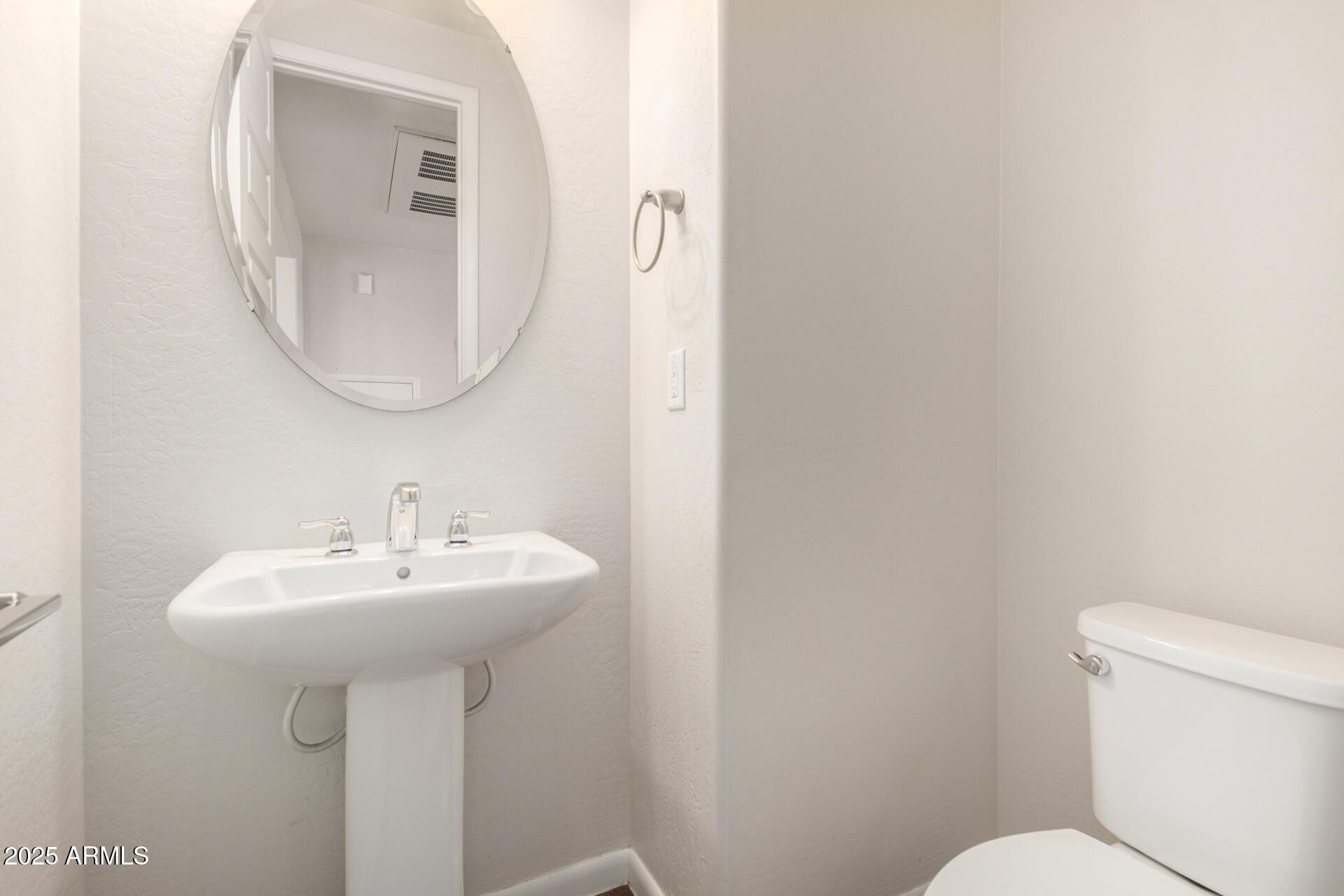 2090 South Dorsey Lane, Unit 1042 Tempe, AZ 85282 - Photo 12 of 36 13 Dorsey