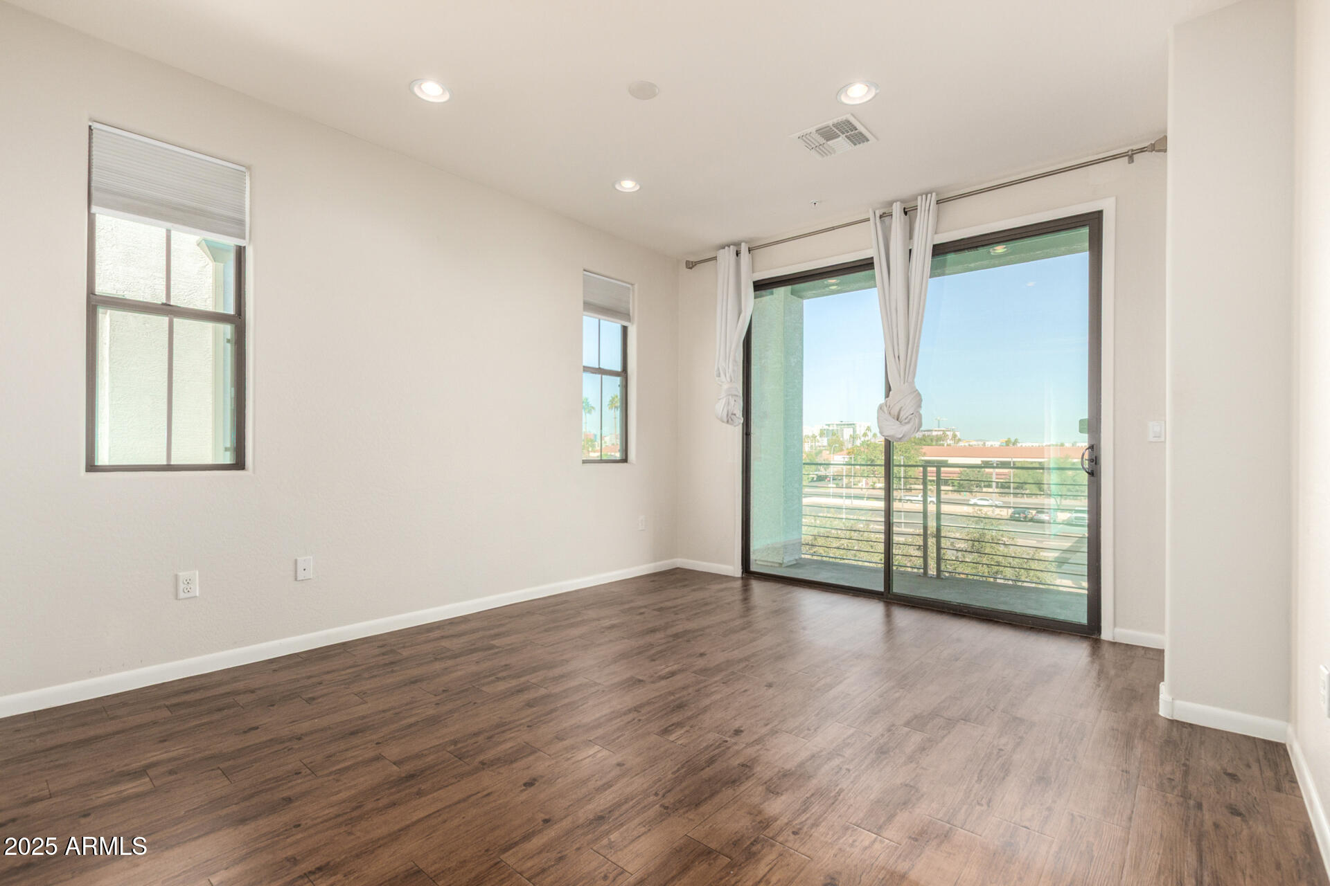 2090 South Dorsey Lane, Unit 1042 Tempe, AZ 85282 - Photo 13 of 36 14 Dorsey