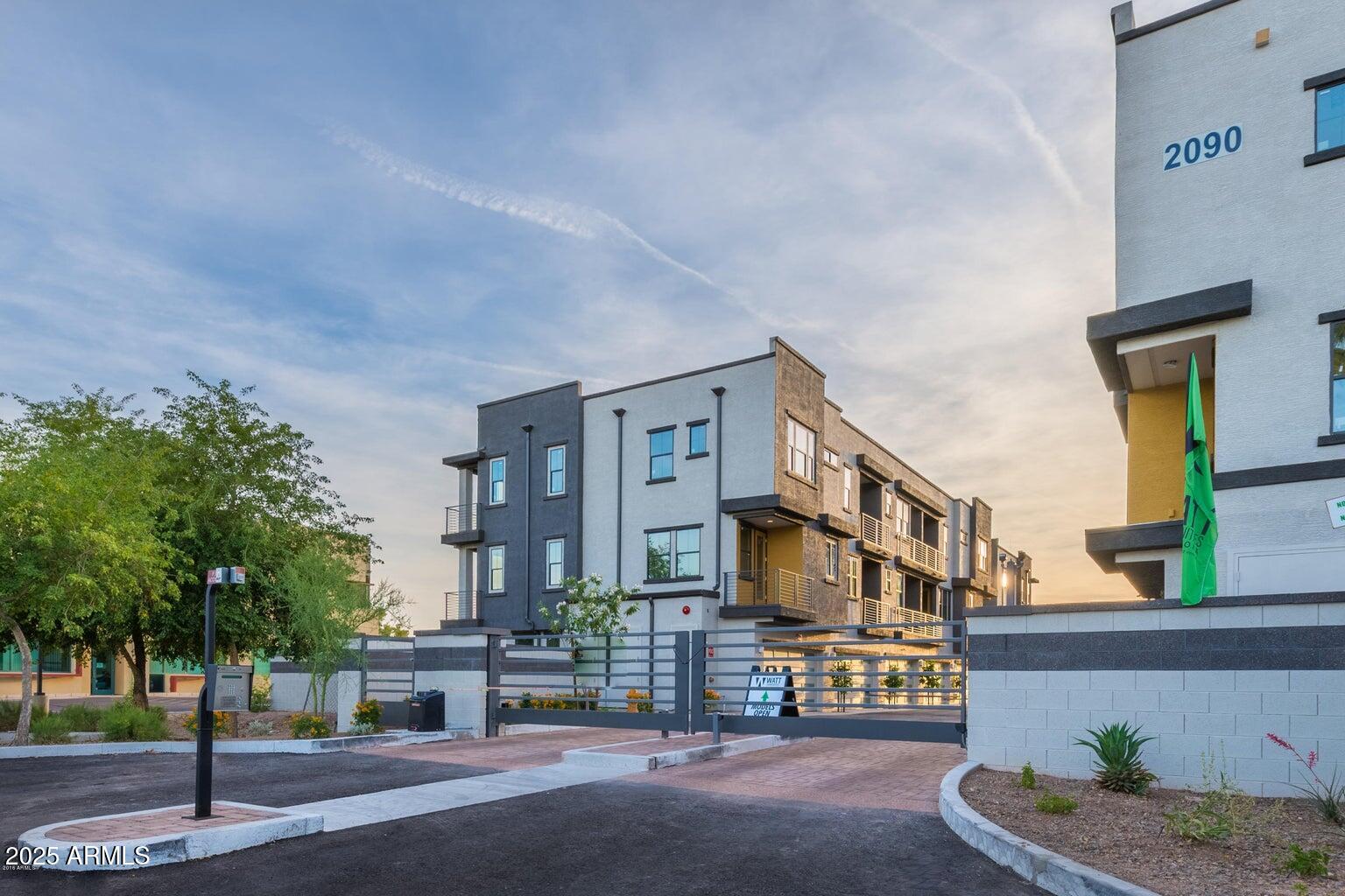 2090 South Dorsey Lane, Unit 1042 Tempe, AZ 85282 - Photo 36 of 36 Front
