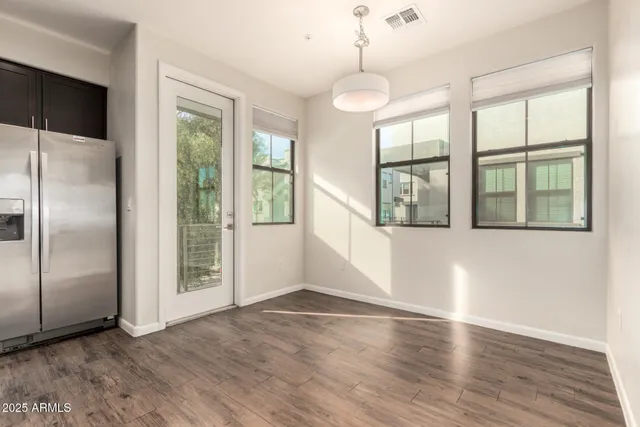 $2,990 | 2090 South Dorsey Lane, Unit 1042, Tempe, AZ 85282