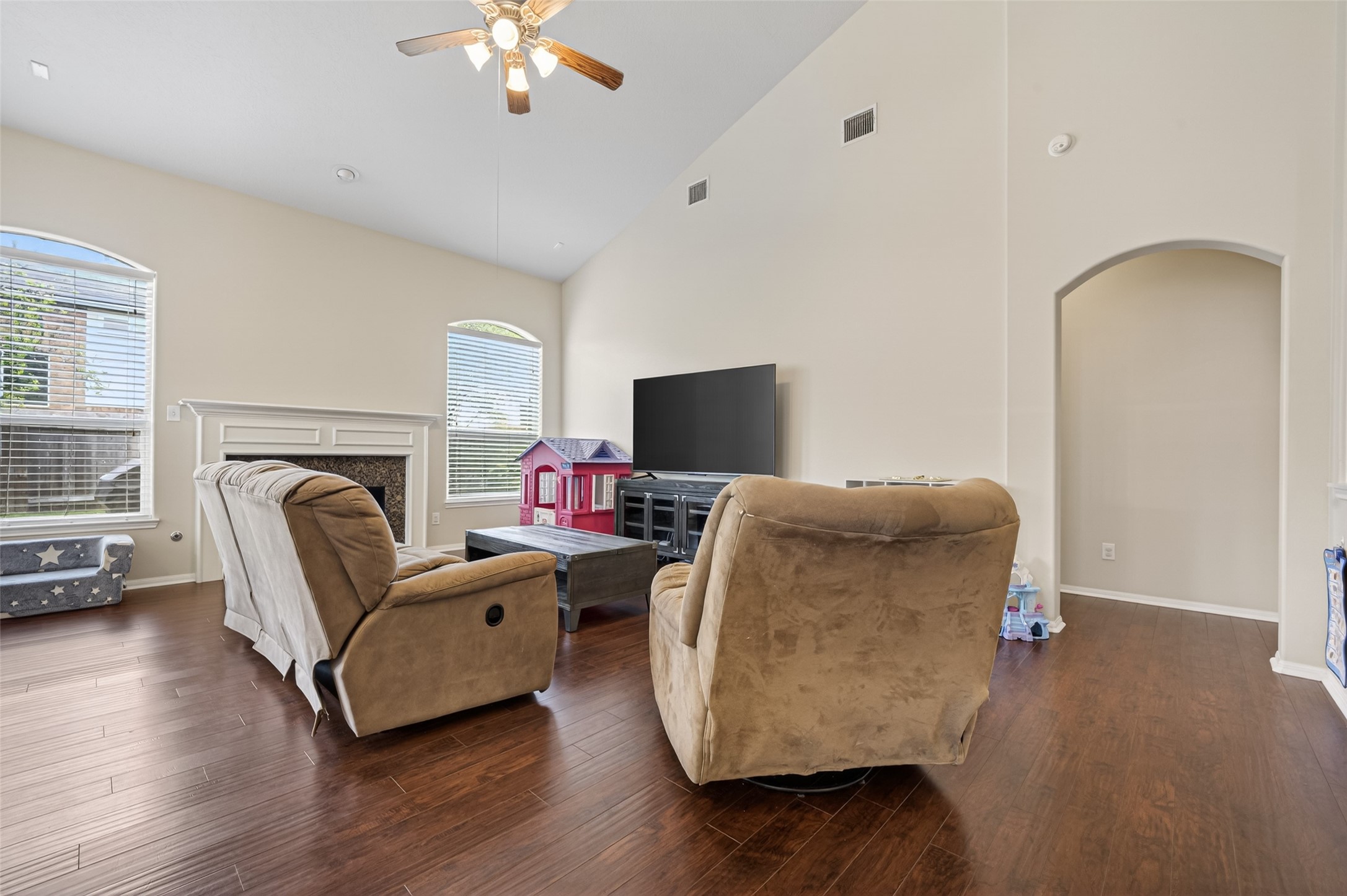 3219 Legends Mist Drive Spring, TX 77386 - Photo 8 of 50