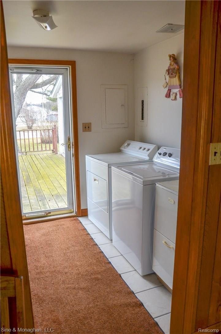 574 Mayer Road Columbus, MI 48063 - Photo 21 of 30 Laundry Room