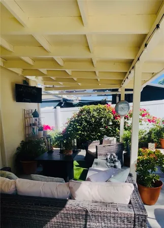 $1,250,000 | 8721 Farralone Avenue, West Hills, CA 91304