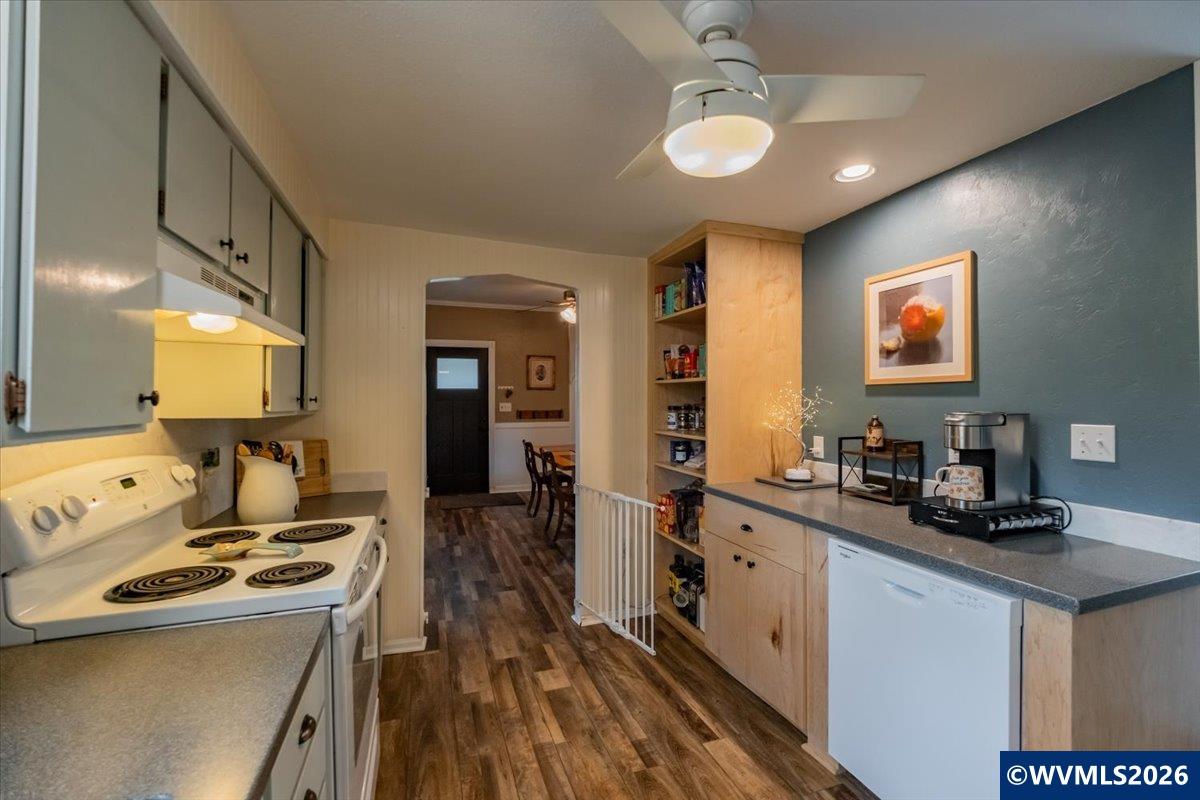 626 East Isabella Street Lebanon, OR 97355 - Photo 13 of 38