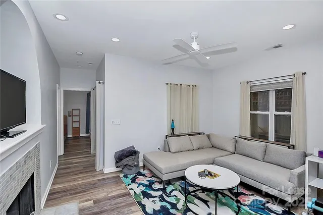 $1,695 | 2625 East 5th Street, Unit A, Charlotte, NC 28204