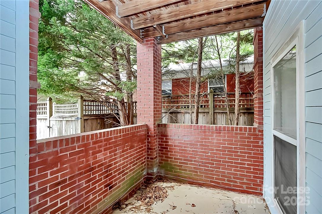 2625 East 5th Street, Unit A Charlotte, NC 28204 - Photo 6 of 24 a view of the door of the house