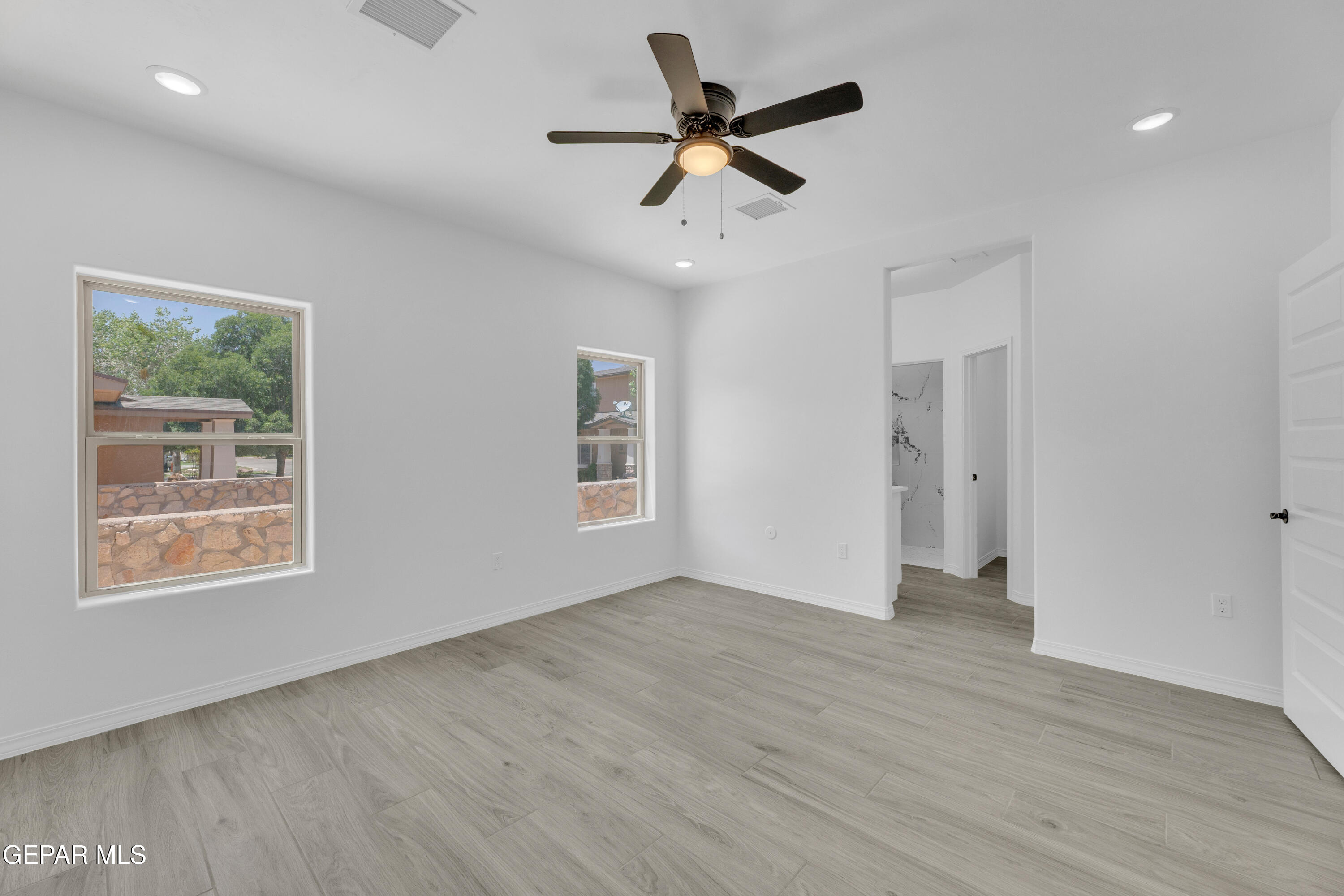 871 Country Club Road, Unit 4C El Paso, TX 79932 - Photo 23 of 50 12 (5)