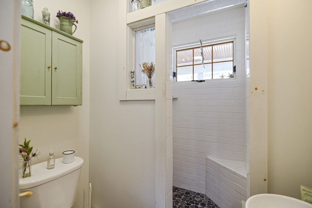 67 Wawela Pk Road Webster, MA 01570 - Photo 16 of 42 Gallery Image 16