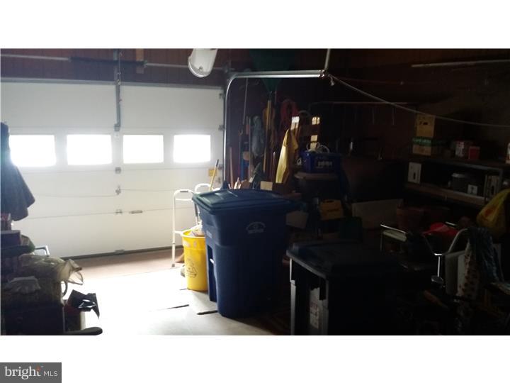 5 Gilbert Road Westampton, NJ 08060 - Photo 12 of 16 Garage
