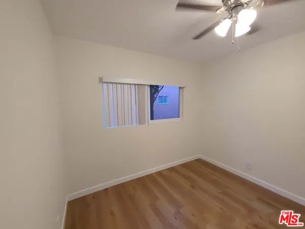 a view of empty room with window