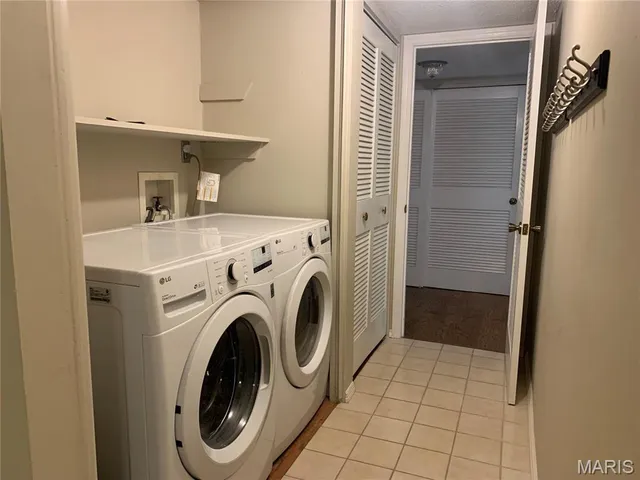 $239,900 | 1521 Hedgeford Drive, Unit 5, Chesterfield, MO 63017