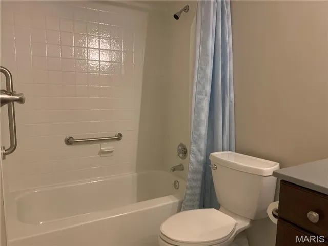 $239,900 | 1521 Hedgeford Drive, Unit 5, Chesterfield, MO 63017