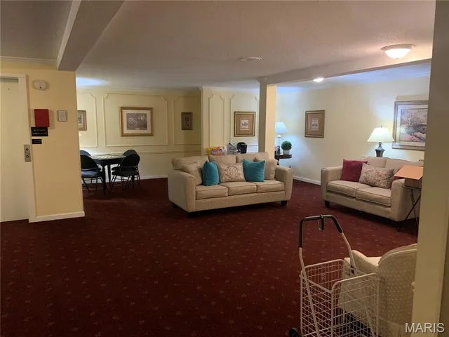 $239,900 | 1521 Hedgeford Drive, Unit 5, Chesterfield, MO 63017