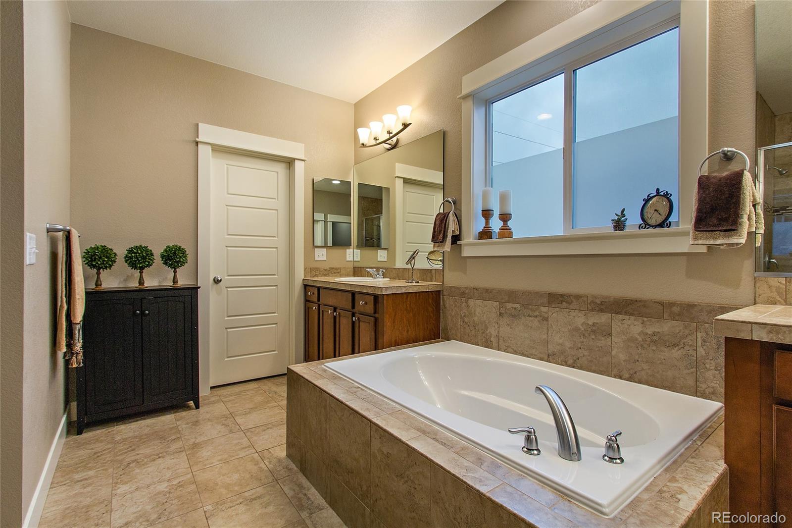 20537 East Shady Ridge Road Parker, CO 80134 - Photo 19 of 33 Gallery Image 19