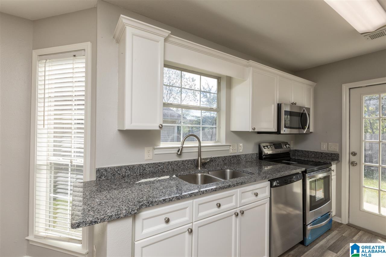 137 Mayfair Lane Calera, AL 35040 - Photo 10 of 24