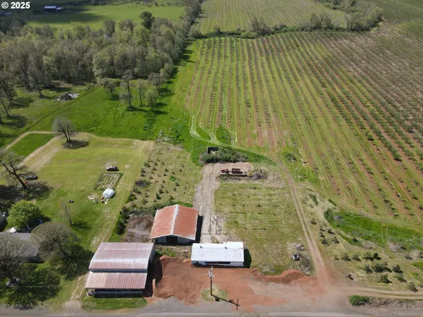 $1,295,000 | 34974 Richardson Gap Road, Lebanon, OR 97355