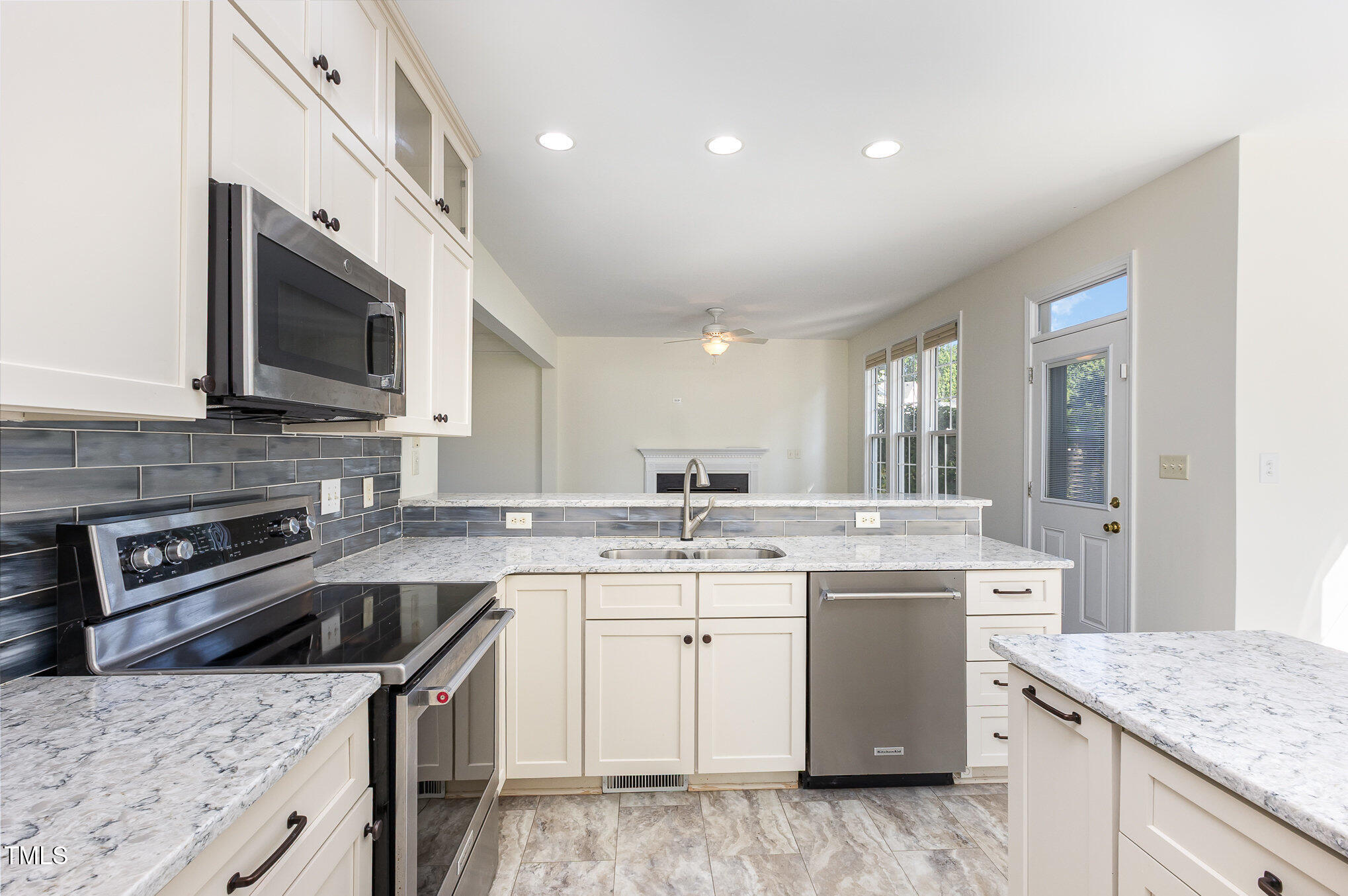 1613 Patterson Grove Road Apex, NC 27502 - Photo 14 of 32 011_cj4a2332-edit_520