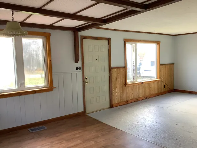 $99,900 | 33 Pleasant Street, Presque Isle, ME 04769
