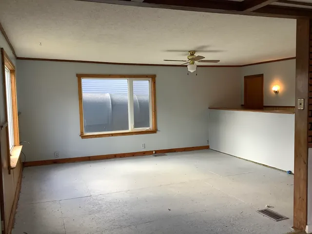 $99,900 | 33 Pleasant Street, Presque Isle, ME 04769