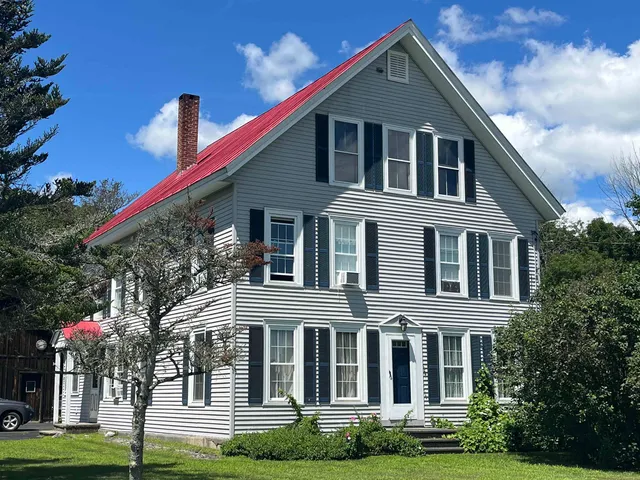 $599,000 | 68 Passumpsic Avenue, Hartford, VT 05088