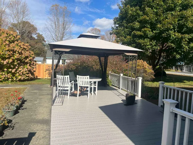 $599,000 | 68 Passumpsic Avenue, Hartford, VT 05088